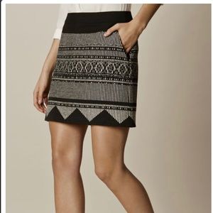 NWT Karen Millen Aztec Mini, Size 8